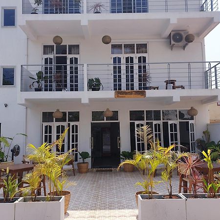 Hotel Mountbaylk Dehiwala-Mount Lavinia Esterno foto